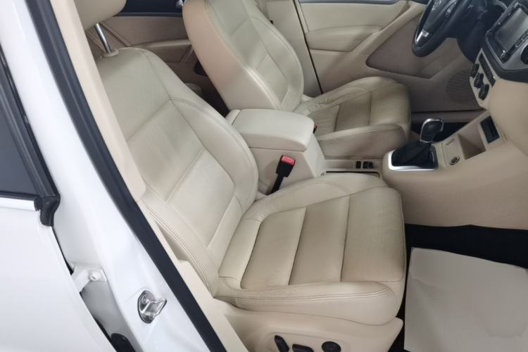 Used Volkswagen Tiguan 2013 1.8TSI Automatic Two-Wheel Drive Luxury Model Right Front Seat