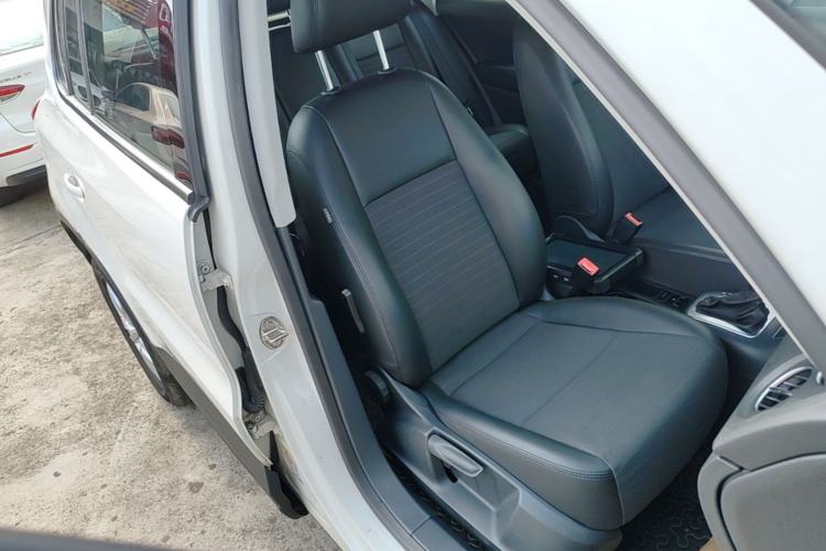 Used Volkswagen Tiguan 2013 1.8TSI Automatic Two-Wheel Drive Trend Edition Right Front Seat