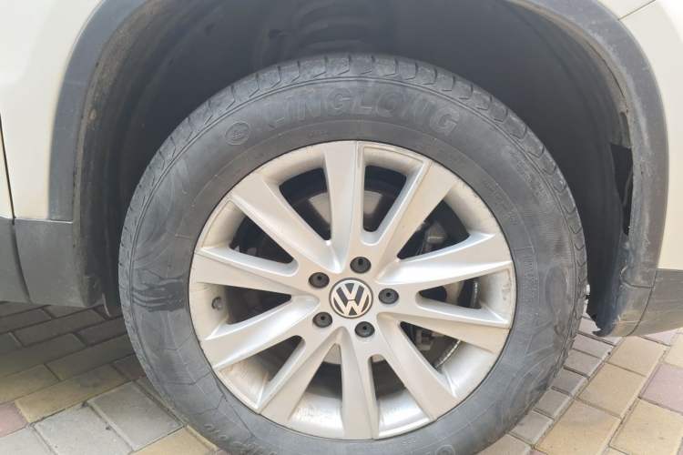 Used Volkswagen Tiguan 2013 1.8TSI Automatic Two-Wheel Drive Luxury Model Right Front Wheel Hub