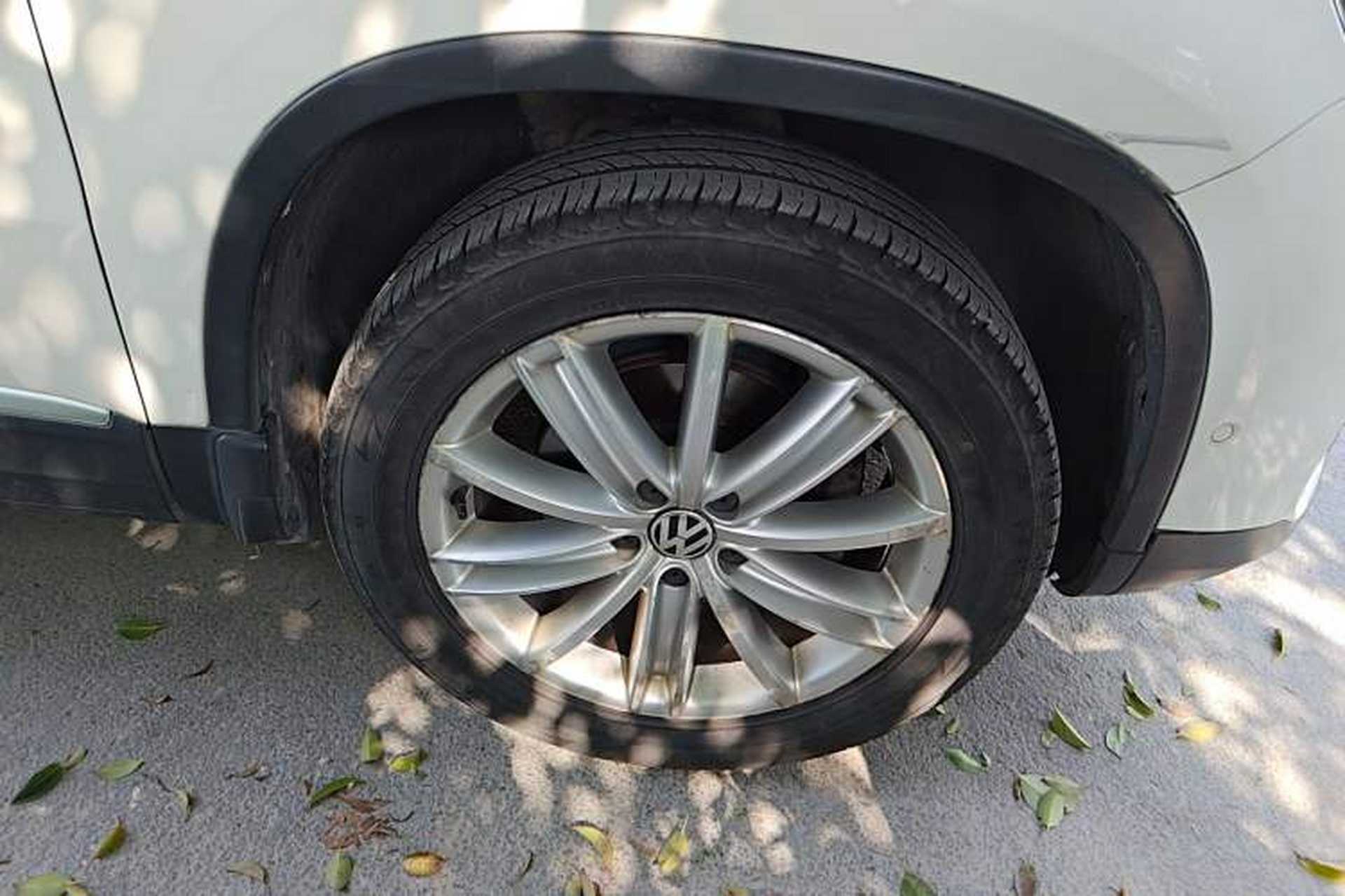 Used Volkswagen Tiguan 2013 2.0 TSI Automatic All-Wheel-Drive Flagship Edition Right Front Wheel Hub