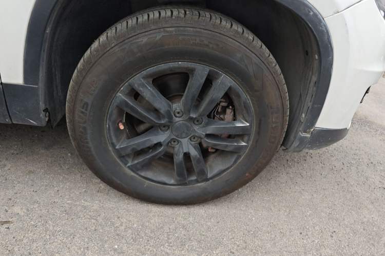 Used Volkswagen Tiguan 2013 1.8TSI Automatic Two-Wheel Drive Trend Edition Right Front Wheel Hub