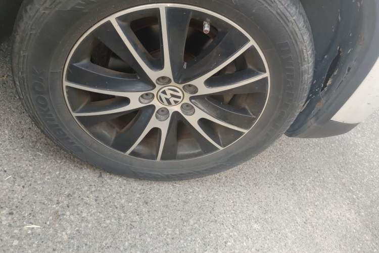 Used Volkswagen Tiguan 2013 1.8 TSI Automatic Two-Wheel Drive Comfort Edition Right Front Wheel Hub