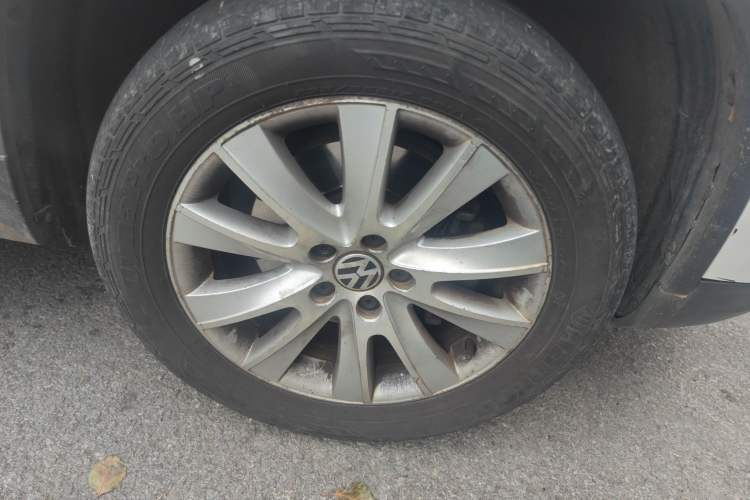 Used Volkswagen Tiguan 2013 1.8TSI Automatic Two-Wheel Drive Luxury Model Right Front Wheel Hub
