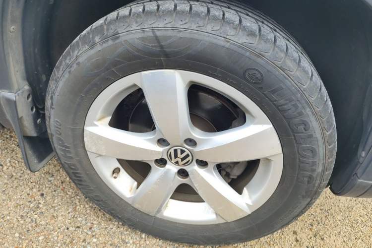 Used Volkswagen Tiguan 2013 1.8 TSI Automatic Two-Wheel Drive Comfort Edition Right Front Wheel Hub