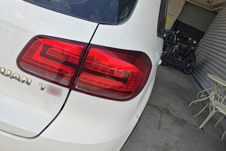 Used Volkswagen Tiguan 2013 1.8 TSI Automatic Two-Wheel Drive Comfort Edition Right Rear Taillight