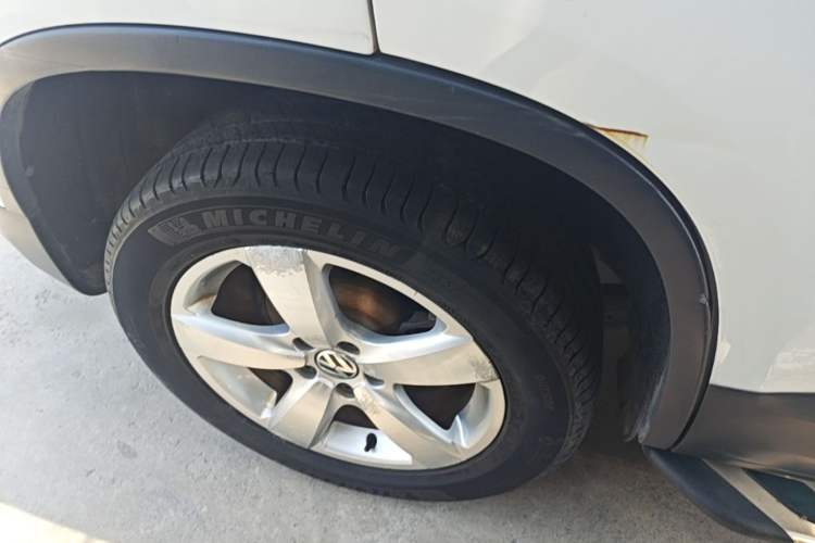 Used Volkswagen Tiguan 2013 1.8 TSI Automatic Two-Wheel Drive Comfort Edition Right Rear Wheel Hub