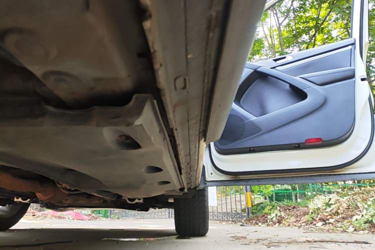 Used Volkswagen Tiguan 2013 1.8 TSI Automatic Two-Wheel Drive Comfort Edition Right Side Sill