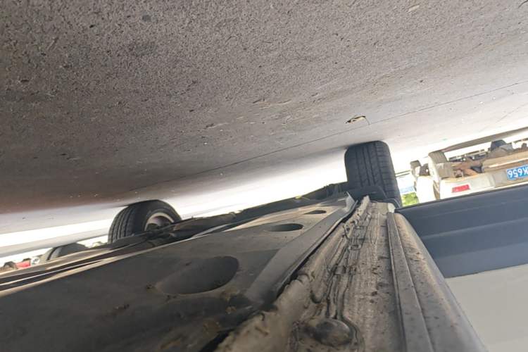 Used Volkswagen Tiguan 2013 1.8 TSI Automatic Two-Wheel Drive Comfort Edition Right Side Sill