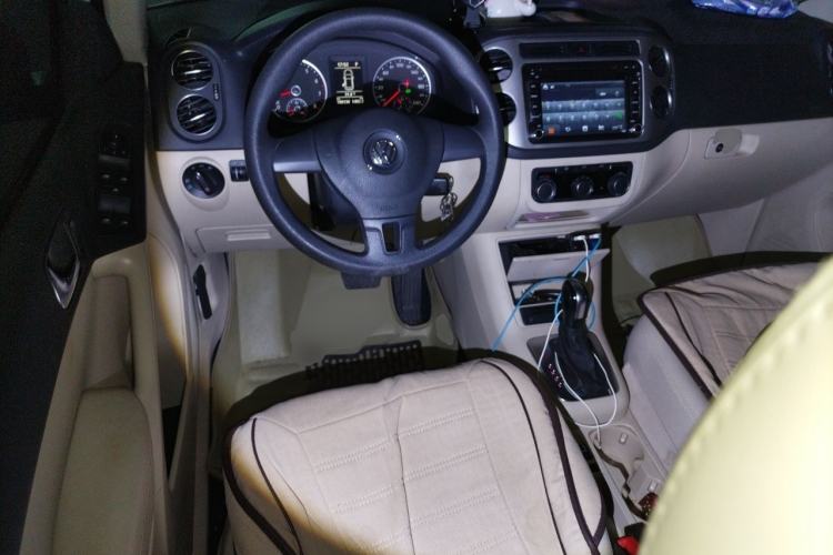 Used Volkswagen Tiguan 2013 1.8TSI Automatic Two-Wheel Drive Trend Edition Steering Wheel
