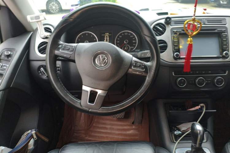 Used Volkswagen Tiguan 2013 1.8TSI Automatic All-Wheel-Drive Comfort Edition Steering Wheel