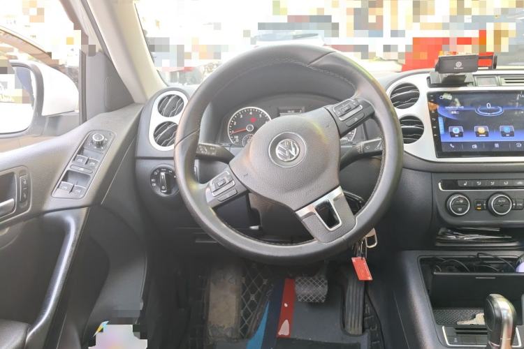Used Volkswagen Tiguan 2013 1.8TSI Automatic Two-Wheel Drive Luxury Model Steering Wheel