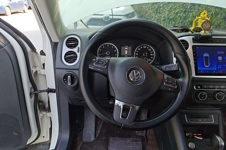 Used Volkswagen Tiguan 2013 2.0 TSI Automatic All-Wheel-Drive Flagship Edition Steering Wheel