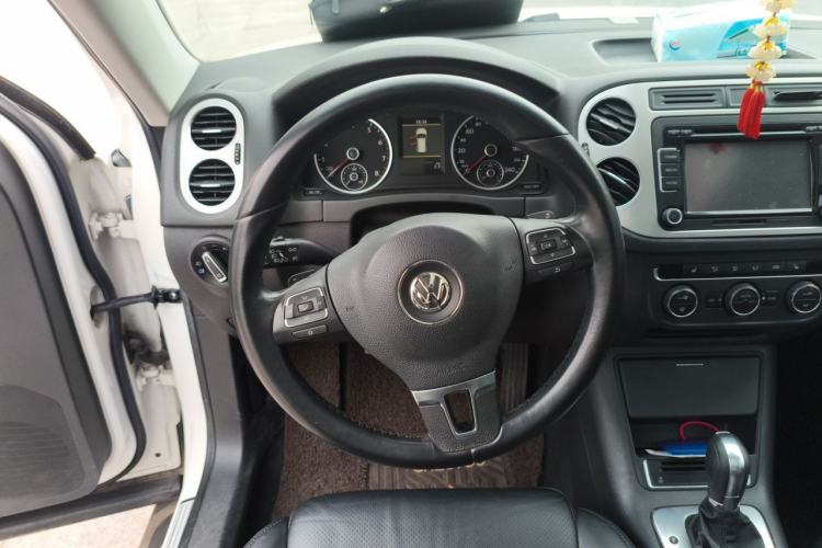 Used Volkswagen Tiguan 2013 1.8TSI Automatic Two-Wheel Drive Luxury Model Steering Wheel