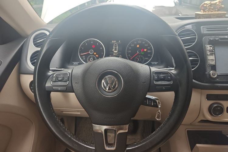 Used Volkswagen Tiguan 2013 1.8 TSI Automatic Two-Wheel Drive Comfort Edition Steering Wheel
