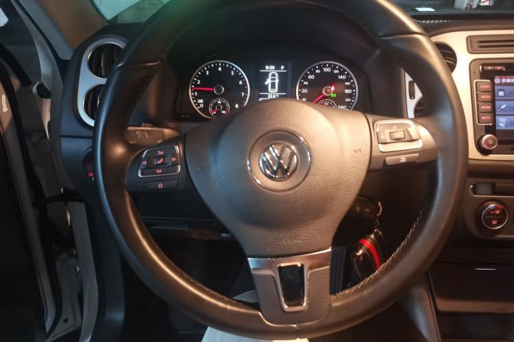 Used Volkswagen Tiguan 2013 1.8TSI Automatic All-Wheel-Drive Comfort Edition Steering Wheel
