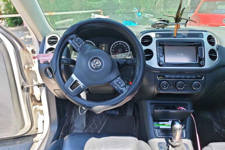 Used Volkswagen Tiguan 2013 1.8TSI Automatic Two-Wheel Drive Luxury Model Steering Wheel