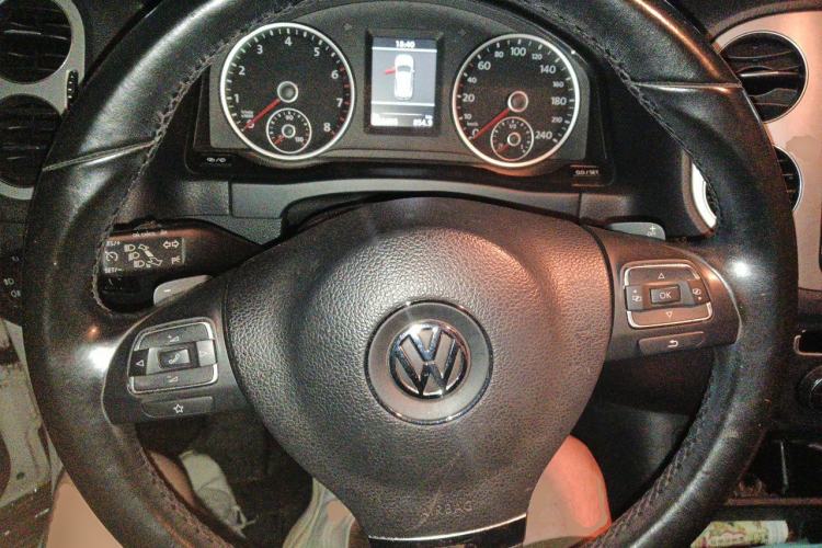 Used Volkswagen Tiguan 2013 1.8TSI Automatic Two-Wheel Drive Luxury Model Steering Wheel