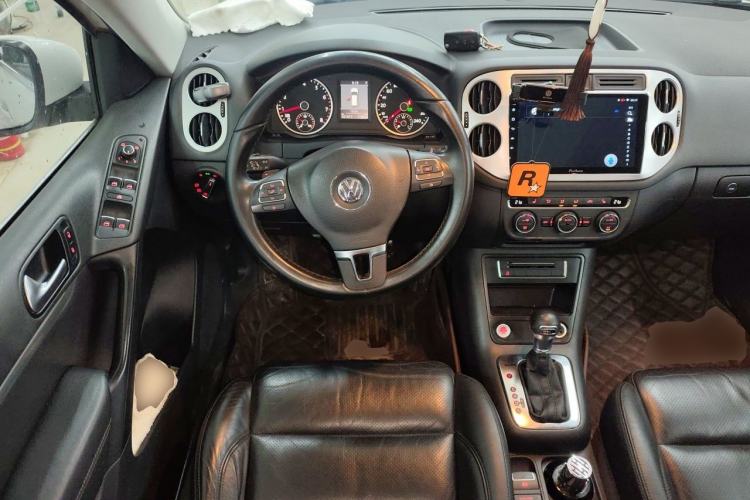 Used Volkswagen Tiguan 2013 1.8 TSI Automatic All-Wheel Drive Luxury Model Steering Wheel