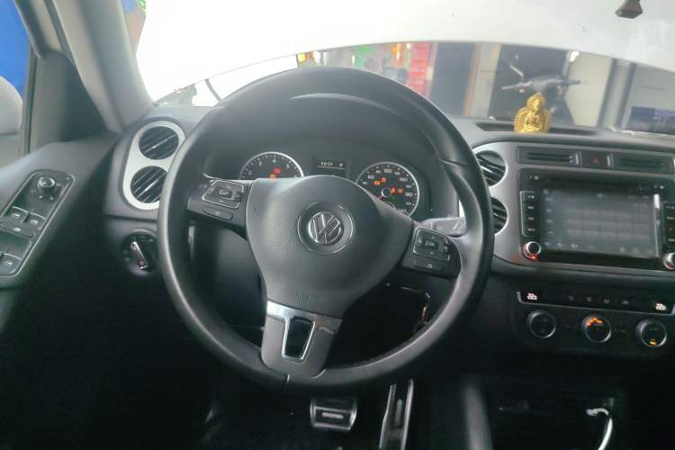Used Volkswagen Tiguan 2013 1.8TSI Automatic All-Wheel-Drive Comfort Edition Steering Wheel