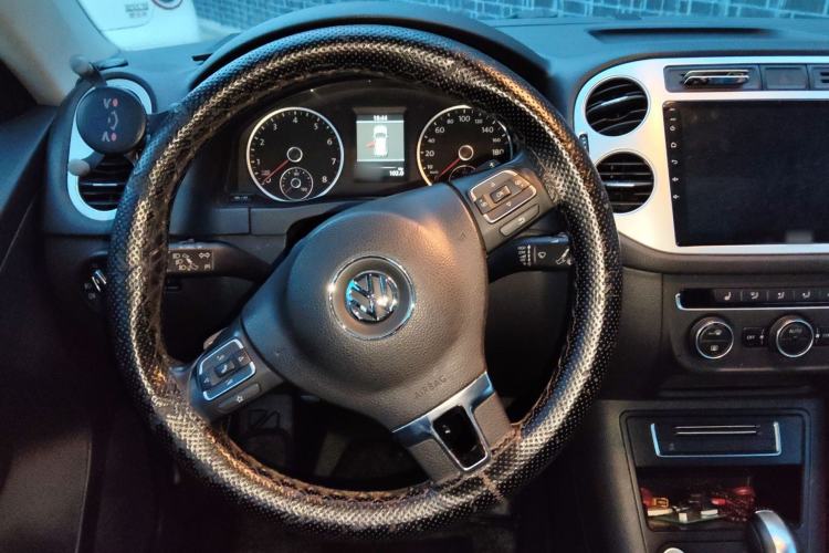Used Volkswagen Tiguan 2013 1.8TSI Automatic Two-Wheel Drive Luxury Model Steering Wheel