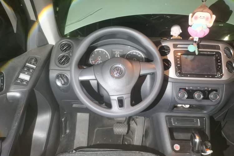 Used Volkswagen Tiguan 2013 1.8TSI Automatic Two-Wheel Drive Trend Edition Steering Wheel