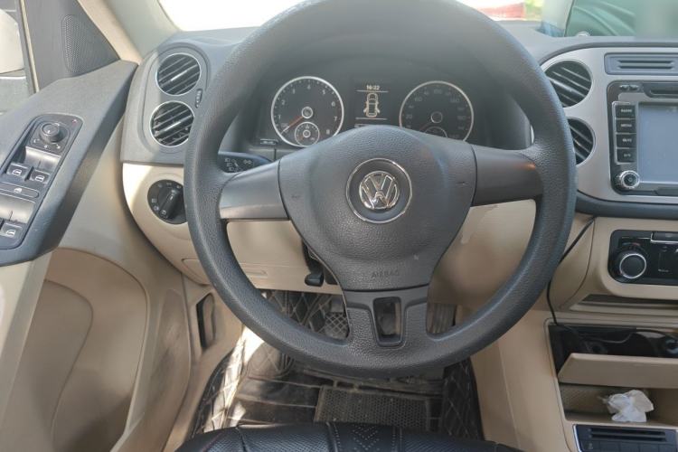 Used Volkswagen Tiguan 2013 1.8TSI Manual Two-Wheel Drive Trend Edition Steering Wheel