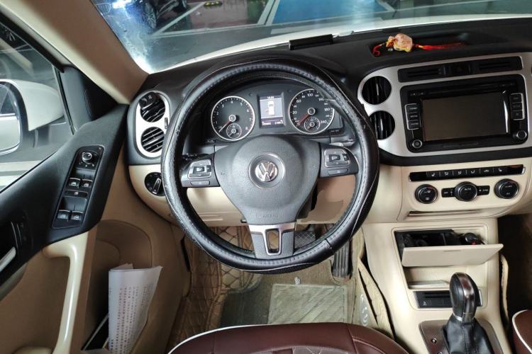Used Volkswagen Tiguan 2013 1.8TSI Automatic Two-Wheel Drive Luxury Model Steering Wheel