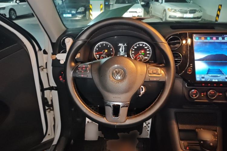 Used Volkswagen Tiguan 2013 1.8 TSI Automatic Two-Wheel Drive Comfort Edition Steering Wheel