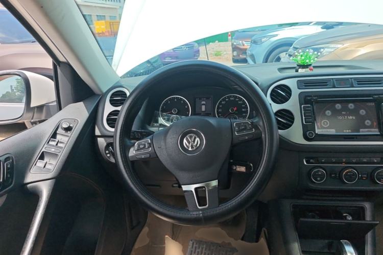 Used Volkswagen Tiguan 2013 1.8TSI Automatic Two-Wheel Drive Luxury Model Steering Wheel