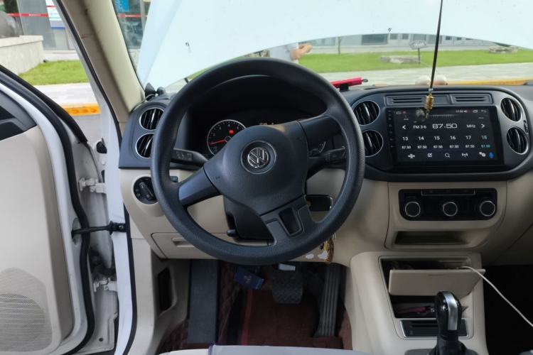 Used Volkswagen Tiguan 2013 1.8TSI Automatic Two-Wheel Drive Trend Edition Steering Wheel