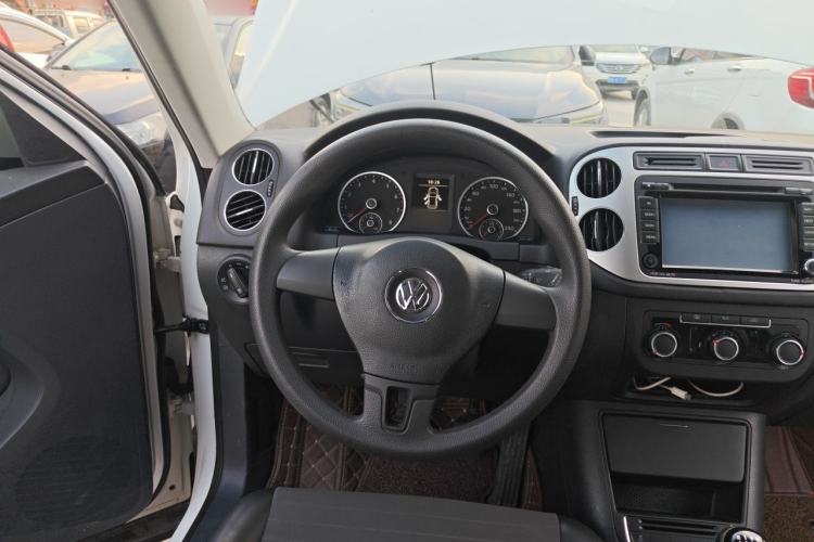 Used Volkswagen Tiguan 2013 1.8TSI Manual Two-Wheel Drive Trend Edition Steering Wheel