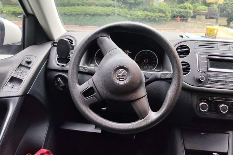 Used Volkswagen Tiguan 2013 1.8TSI Automatic Two-Wheel Drive Trend Edition Steering Wheel