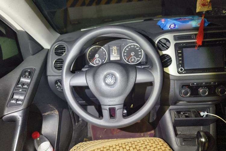Used Volkswagen Tiguan 2013 1.8TSI Automatic Two-Wheel Drive Trend Edition Steering Wheel