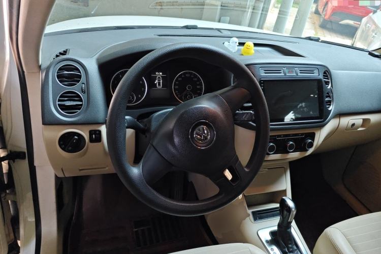 Used Volkswagen Tiguan 2013 1.8TSI Automatic Two-Wheel Drive Trend Edition Steering Wheel
