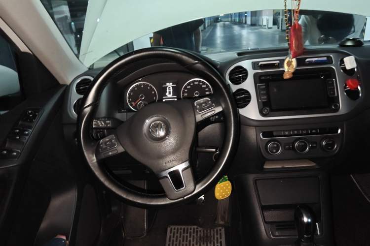 Used Volkswagen Tiguan 2013 1.8 TSI Automatic Two-Wheel Drive Comfort Edition Steering Wheel