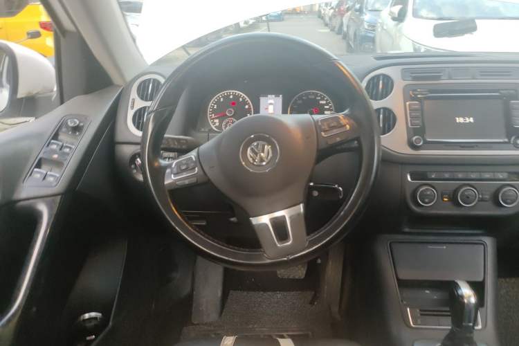 Used Volkswagen Tiguan 2013 1.8 TSI Automatic Two-Wheel Drive Comfort Edition Steering Wheel