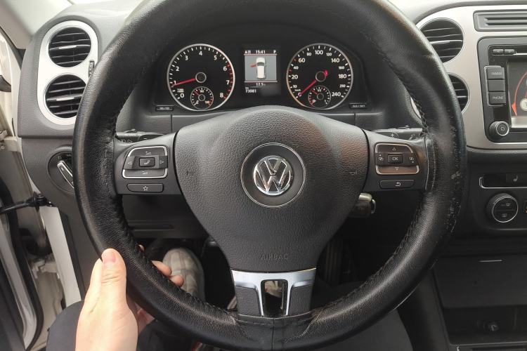 Used Volkswagen Tiguan 2013 1.8TSI Automatic Two-Wheel Drive Luxury Model Steering Wheel