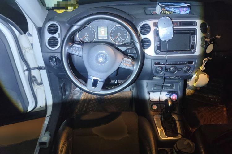 Used Volkswagen Tiguan 2013 2.0 TSI Automatic All-Wheel-Drive Flagship Edition Steering Wheel
