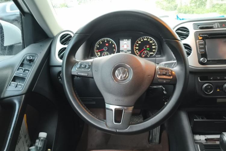 Used Volkswagen Tiguan 2013 1.8TSI Automatic Two-Wheel Drive Luxury Model Steering Wheel