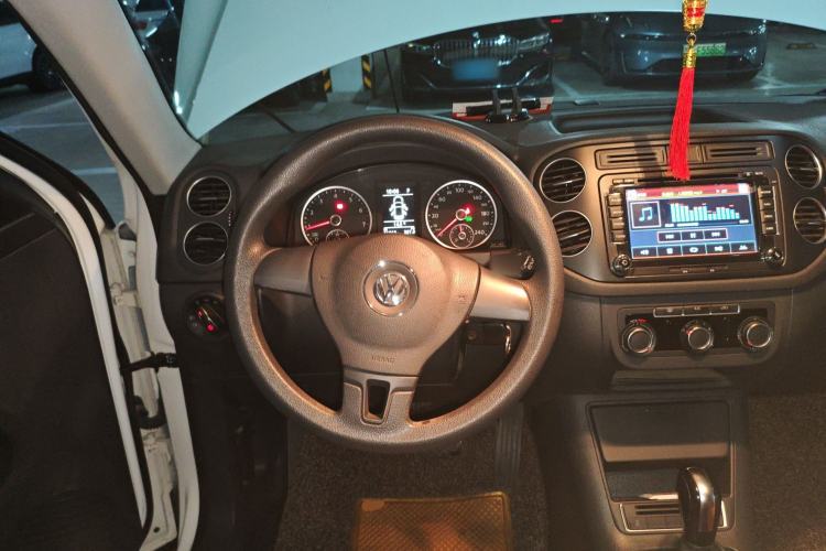 Used Volkswagen Tiguan 2013 1.8TSI Automatic Two-Wheel Drive Trend Edition Steering Wheel
