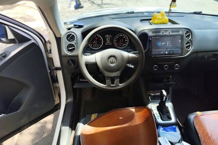 Used Volkswagen Tiguan 2013 1.8TSI Automatic Two-Wheel Drive Trend Edition Steering Wheel