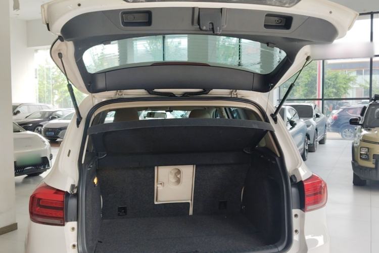 Used Volkswagen Tiguan 2013 1.8 TSI Automatic Two-Wheel Drive Comfort Edition Trunk