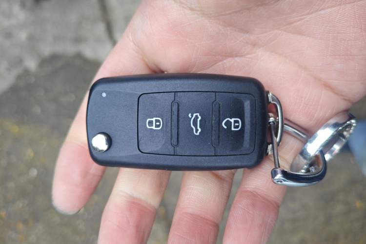 Used Volkswagen Tiguan 2013 1.8 TSI Automatic All-Wheel Drive Luxury Model Vehicle Key