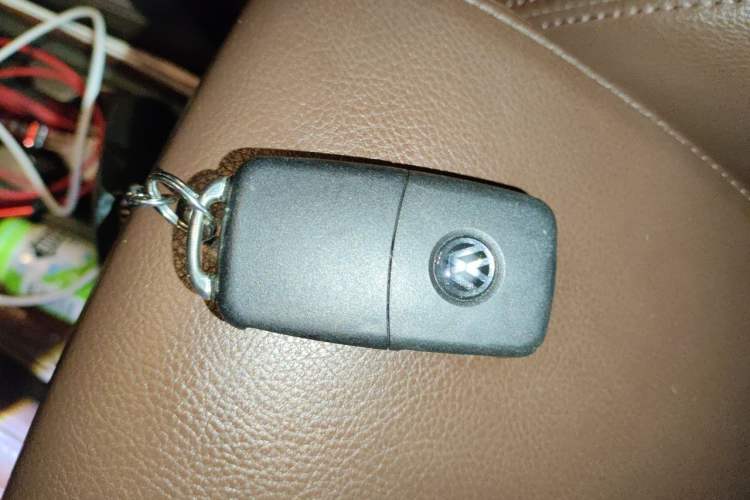 Used Volkswagen Tiguan 2013 2.0 TSI Automatic All-Wheel-Drive Flagship Edition Vehicle Key