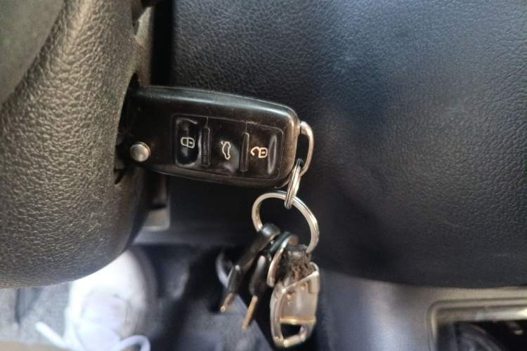 Used Volkswagen Tiguan 2013 2.0 TSI Automatic All-Wheel Drive Luxury Edition Vehicle Key