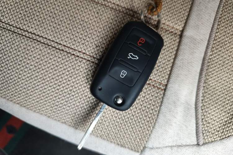 Used Volkswagen Tiguan 2013 1.8TSI Manual Two-Wheel Drive Trend Edition Vehicle Key