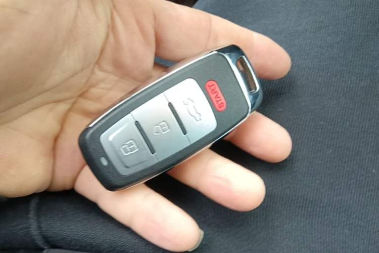 Used Volkswagen Tiguan 2013 2.0 TSI Automatic All-Wheel-Drive Flagship Edition Vehicle Key