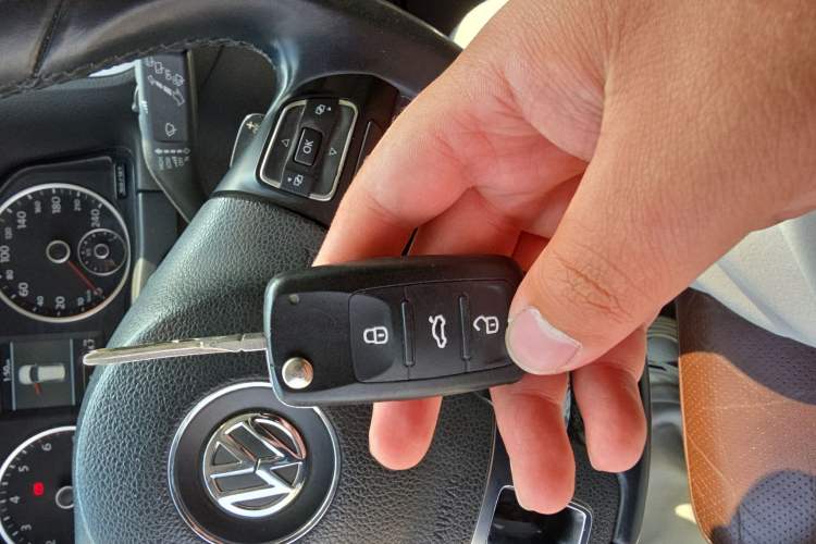 Used Volkswagen Tiguan 2013 2.0 TSI Automatic All-Wheel Drive Luxury Edition Vehicle Key