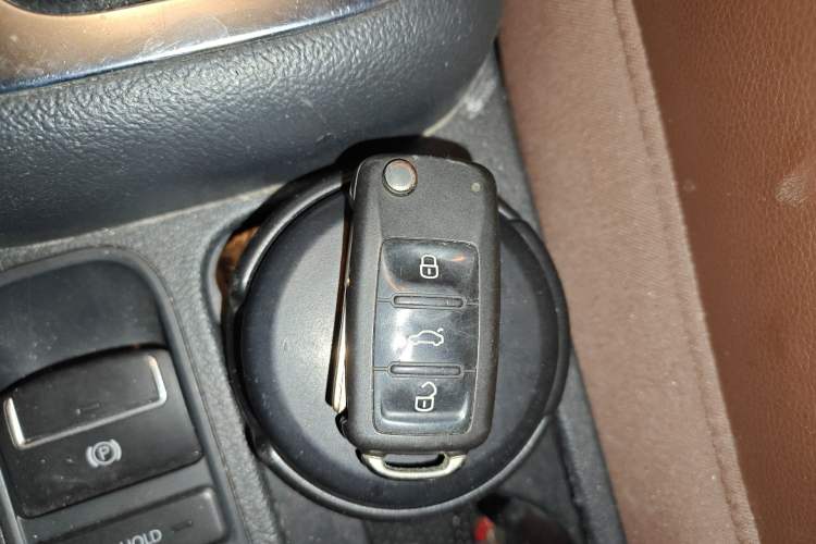 Used Volkswagen Tiguan 2013 1.8 TSI Automatic All-Wheel Drive Luxury Model Vehicle Key