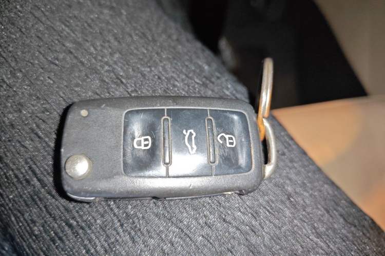 Used Volkswagen Tiguan 2013 1.8 TSI Automatic All-Wheel Drive Luxury Model Vehicle Key